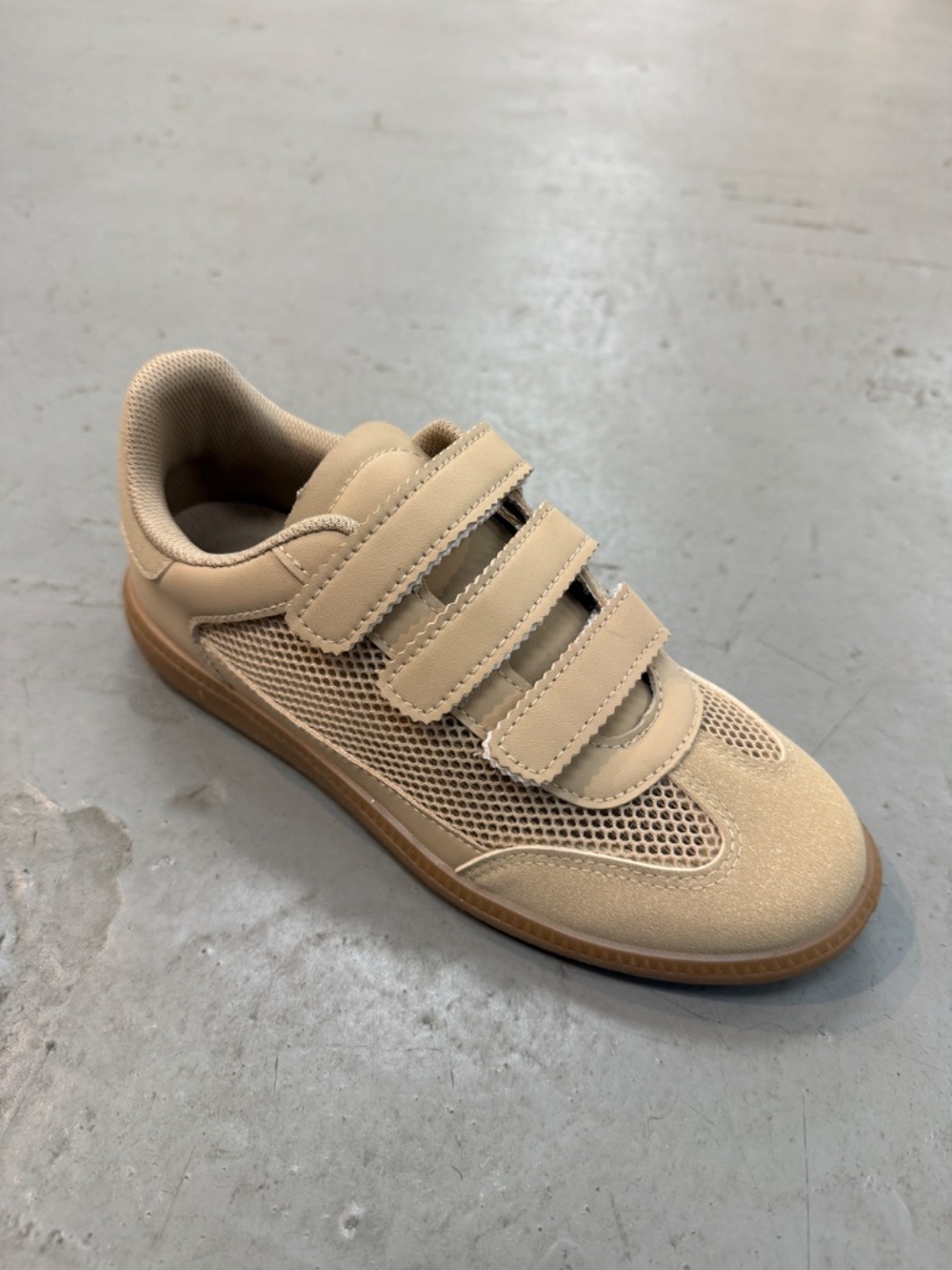Stylish & Comfortable Women's Fashion Sneakers  Lightweight 3030